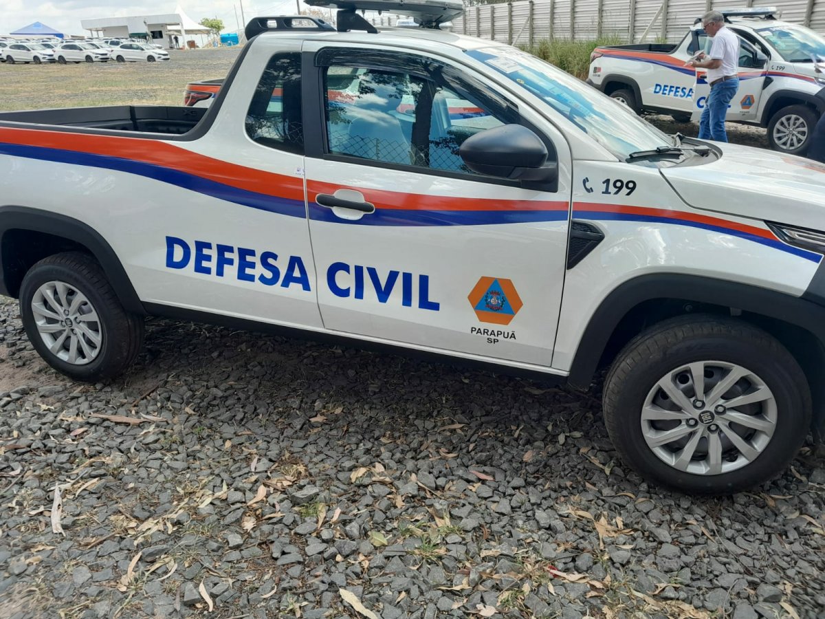 Prefeito Gilmar recebe viatura para Defesa Civil municipal